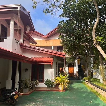 Ceylonima Home Stay Anurâdhapura Extérieur photo