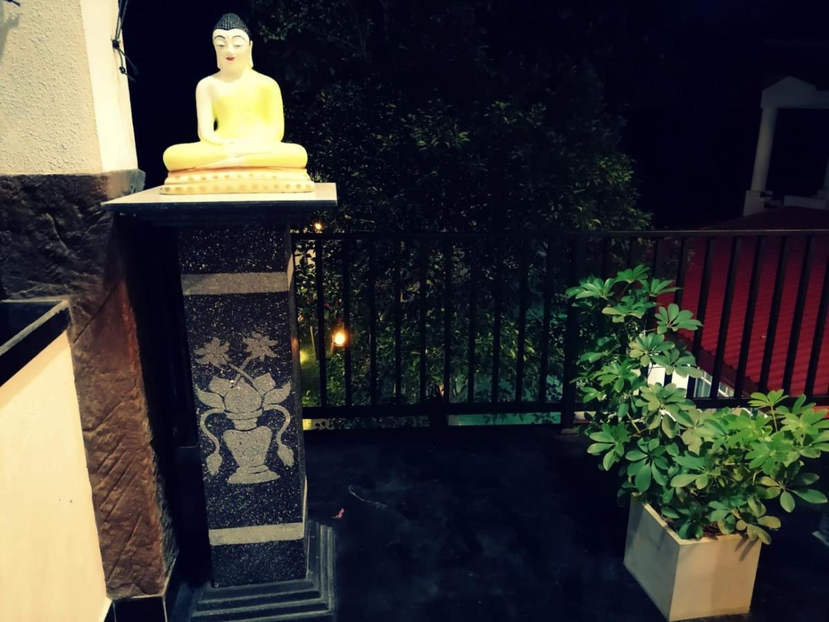 Ceylonima Home Stay Anurâdhapura Extérieur photo