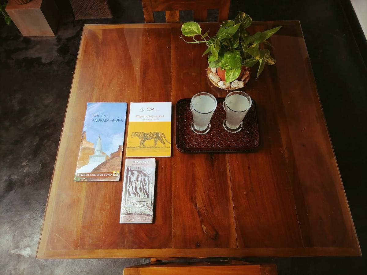 Ceylonima Home Stay Anurâdhapura Extérieur photo