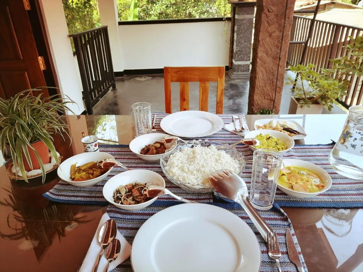 Ceylonima Home Stay Anurâdhapura Extérieur photo