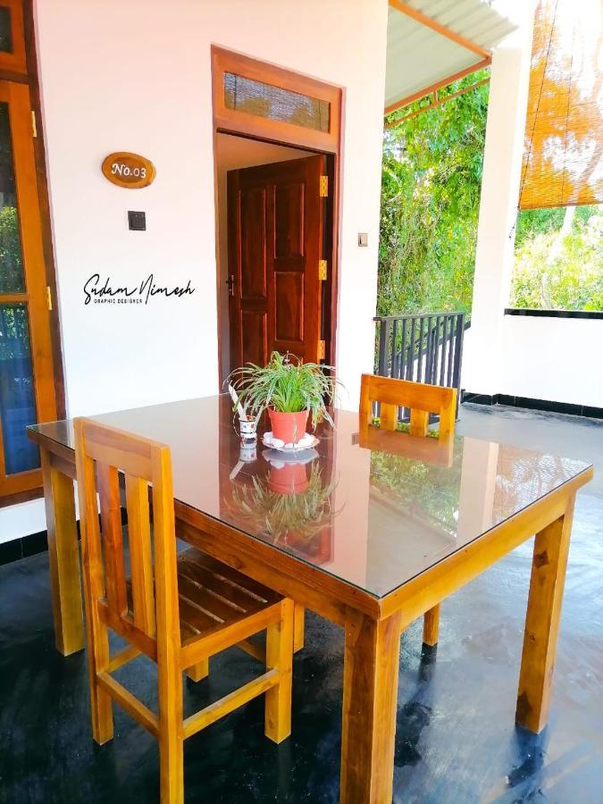 Ceylonima Home Stay Anurâdhapura Extérieur photo