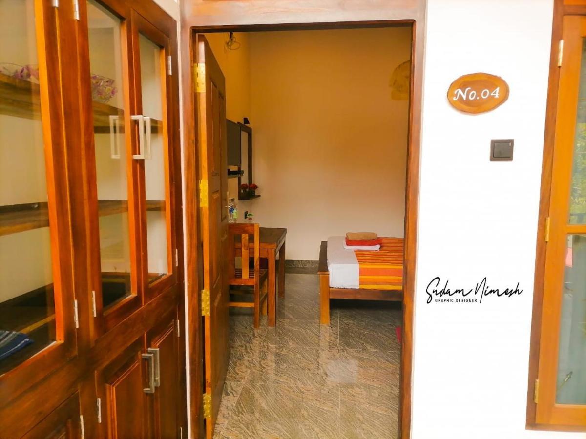 Ceylonima Home Stay Anurâdhapura Extérieur photo