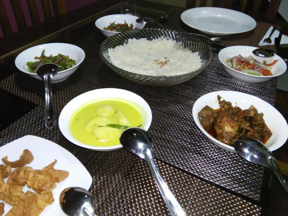 Ceylonima Home Stay Anurâdhapura Extérieur photo