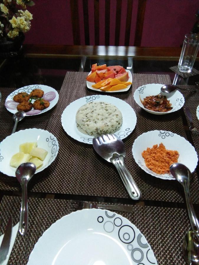 Ceylonima Home Stay Anurâdhapura Extérieur photo